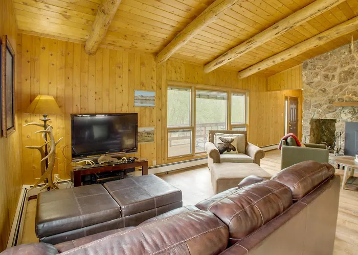 Mountain Views + Bbqs: Updated Ferienhaus Cody