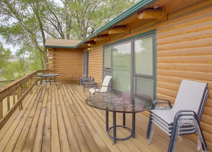 Mountain Views + Bbqs: Updated Ferienhaus *